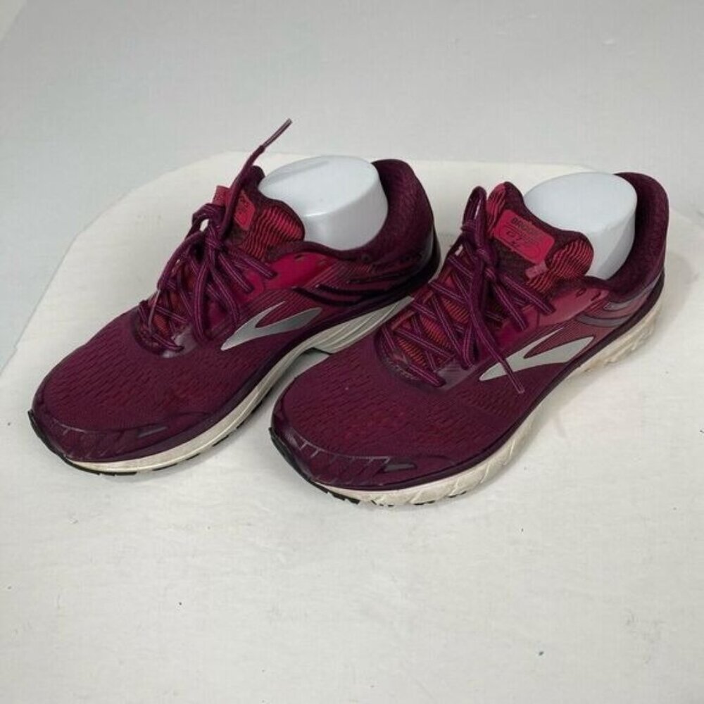 Brooks Adrenaline GTS 18 Womens Size 9 Shoes color Purple Sneaker.Comfort